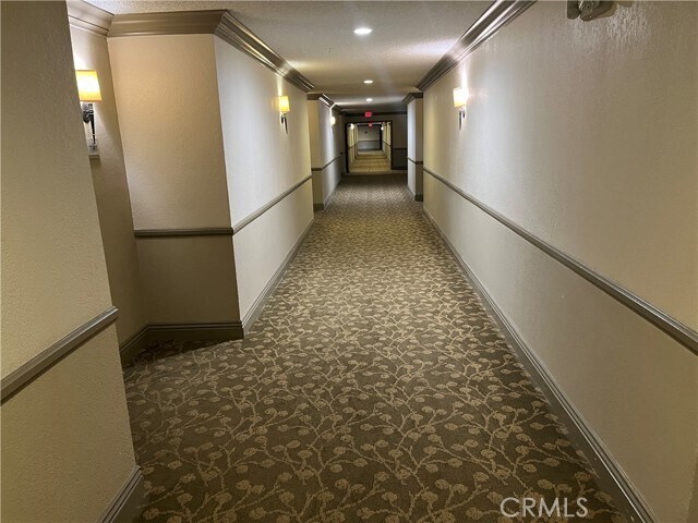 Building Photo - 8889 Caminito Plaza Centro