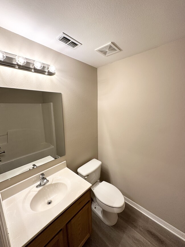 Building Photo - 71 Reidsville Dr