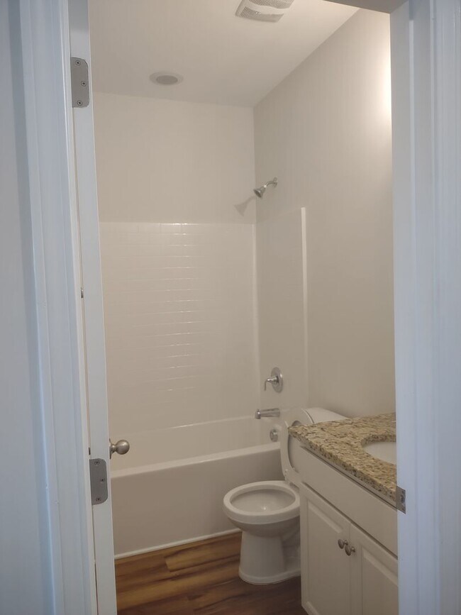 Building Photo - Wonderful Two Story Four Bedroom Three Full Bathrooms Home in Elgin SC