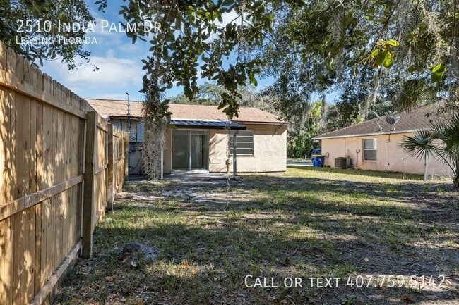 Building Photo - 2510 India Palm Dr