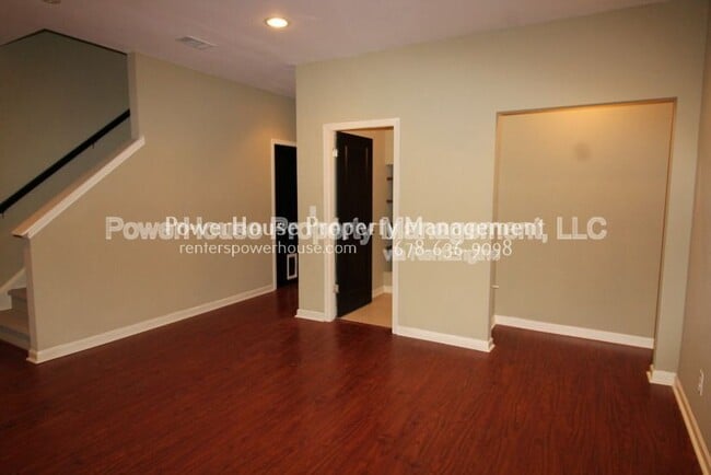 Building Photo - 7058 Elmwood Ridge Ct