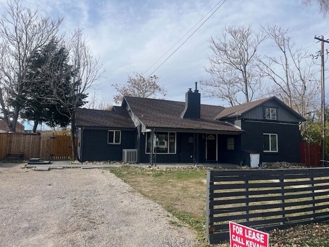 Building Photo - 3839 Reed St