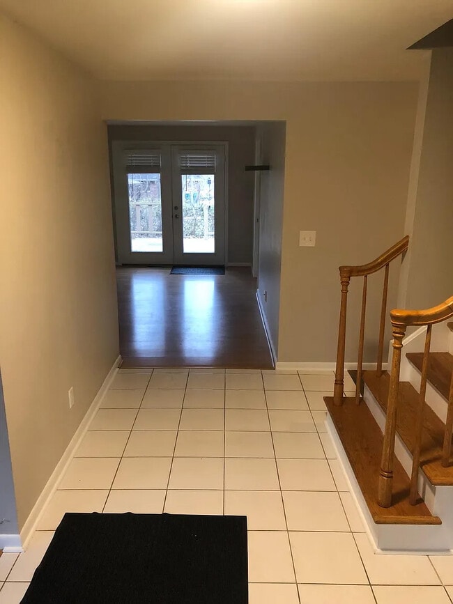 Building Photo - 2481 E Rahn Rd