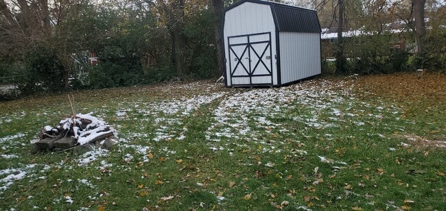 Building Photo - 1379 Terry Dr