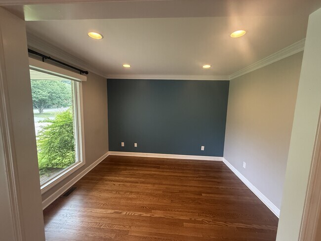 Building Photo - 304 Bellingrath Dr SW