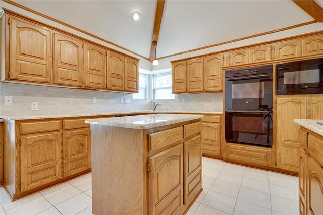 Building Photo - 2942 Woodland Hills Dr