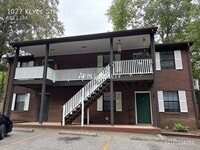 Building Photo - 1027 Klyce St