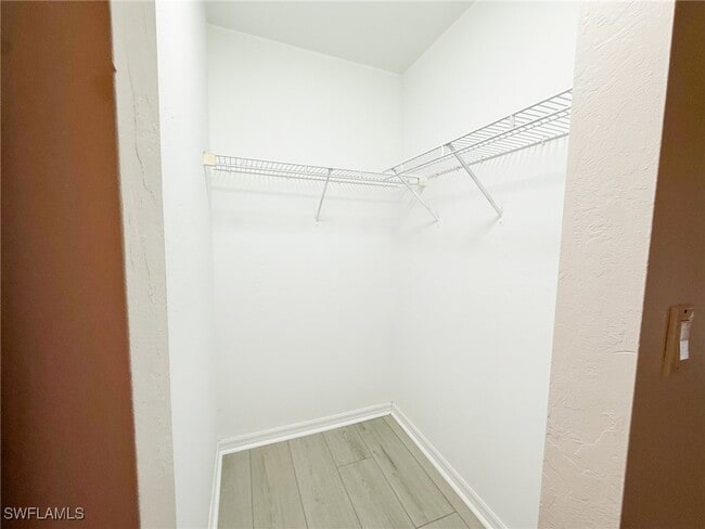 Building Photo - 4661 5th Ave SW