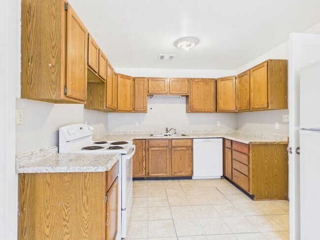 Building Photo - 4308 S Jackson St