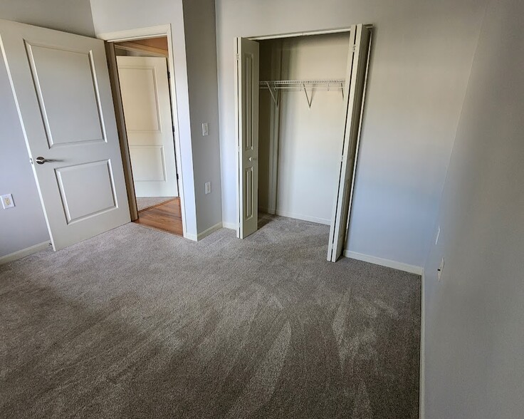 24 Bedroom 3 - 400 N Richmond St
