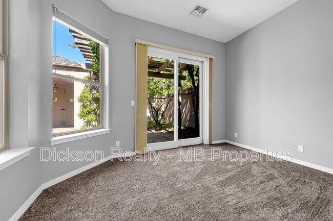 Building Photo - 4440 Juniper Trail