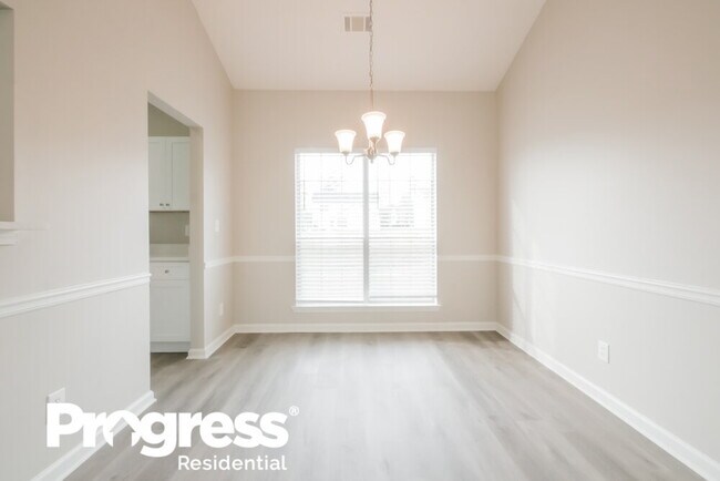 Building Photo - 10766 Barberry Dr