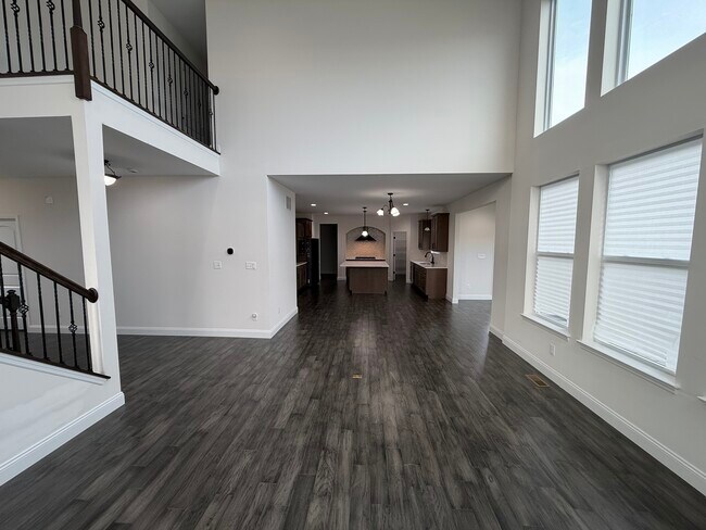 Building Photo - 156 Far Meadow Dr