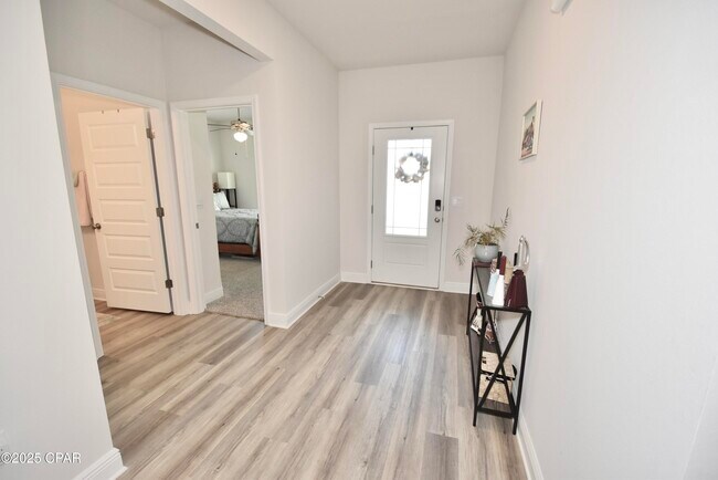 Building Photo - 4858 Sweetspire Dr