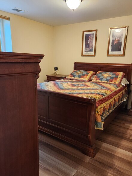 Building Photo - 8 S Zenobia St