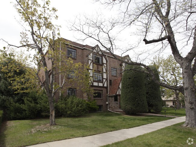 Primary Photo - Aldelon Apartments