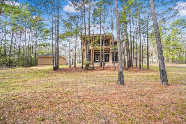 Building Photo - 22 Twinstone Cir