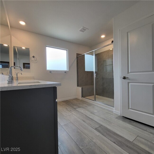 Building Photo - 5724 Avondale Rise Wy