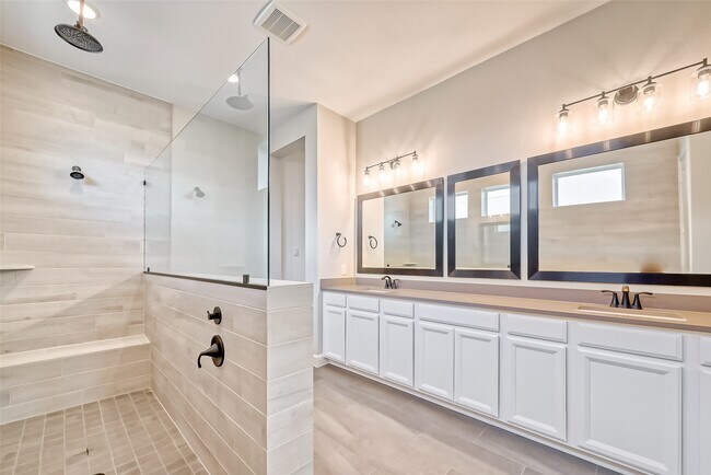 Building Photo - 610 Vineyard Hollow Ct