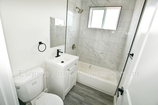 Building Photo - 69 Raemere St