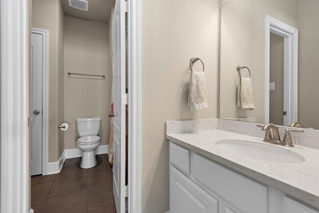Building Photo - 13918 Oakdale Gln Trce