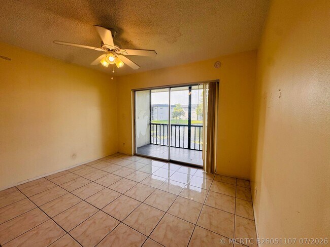 Building Photo - 8025 S Colony Cir