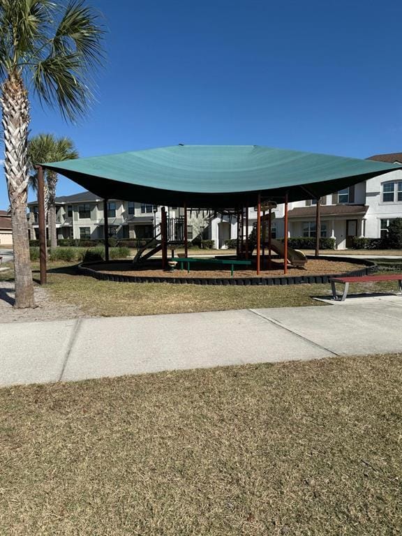 Building Photo - 2840 Chantilly Ave