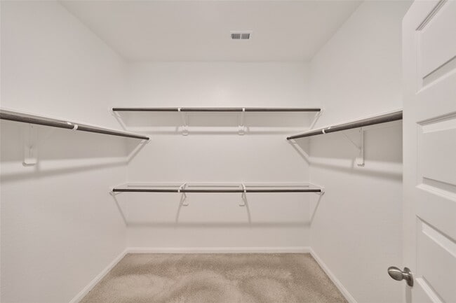 Building Photo - 2460 Shellcracker Dr