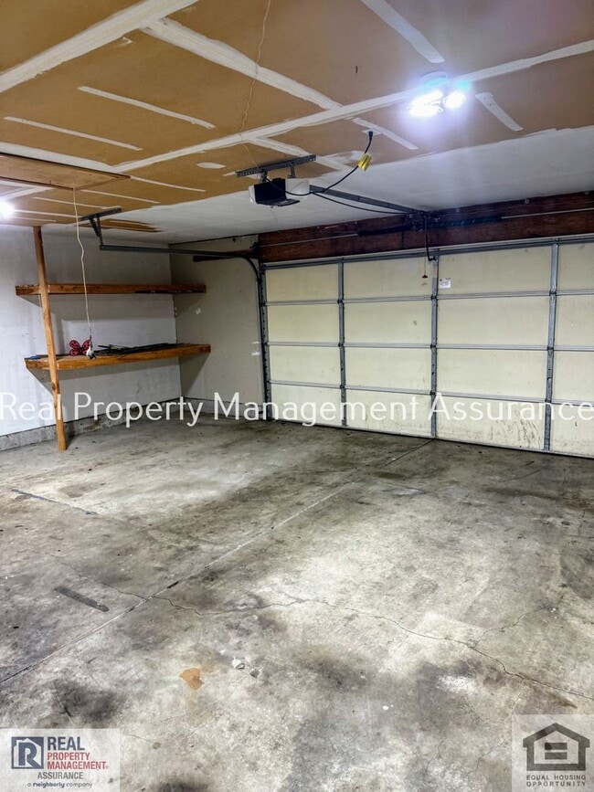 Building Photo - 2383 SE 61st Ln