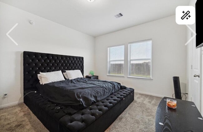 Building Photo - 8711 Willet St