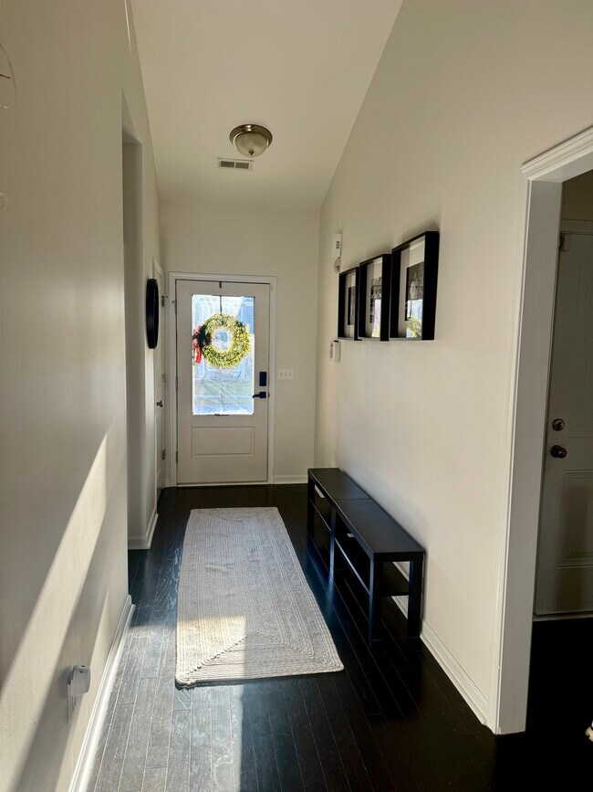 Building Photo - 114 Eldon Dr