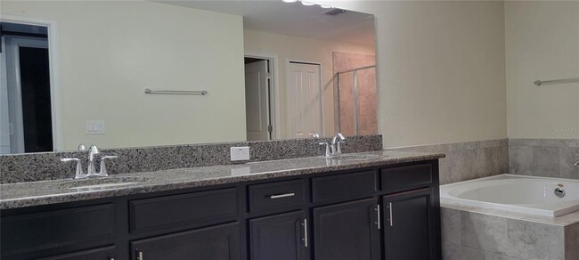 Building Photo - 15226 Pacey Cove Dr