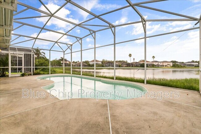 Building Photo - 1923 Bridgeview Cir