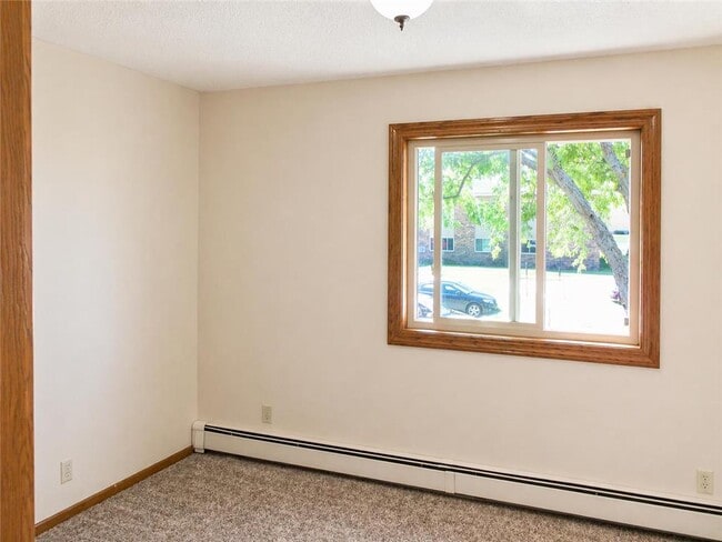 Building Photo - 1515 Darling Dr