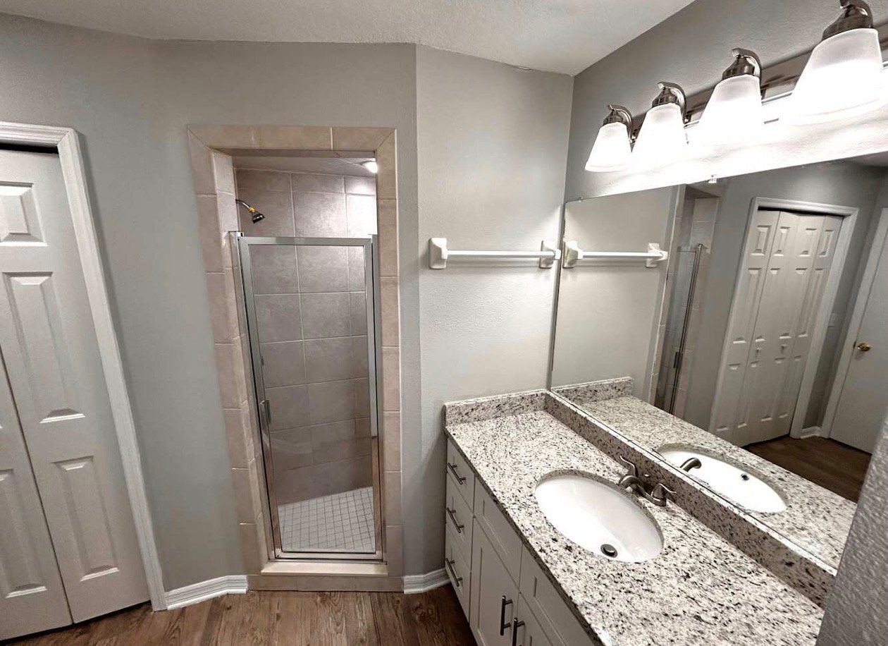 Building Photo - 7505 Briarbay Loop