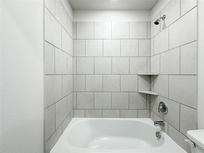 Building Photo - 7806 Alset Dr