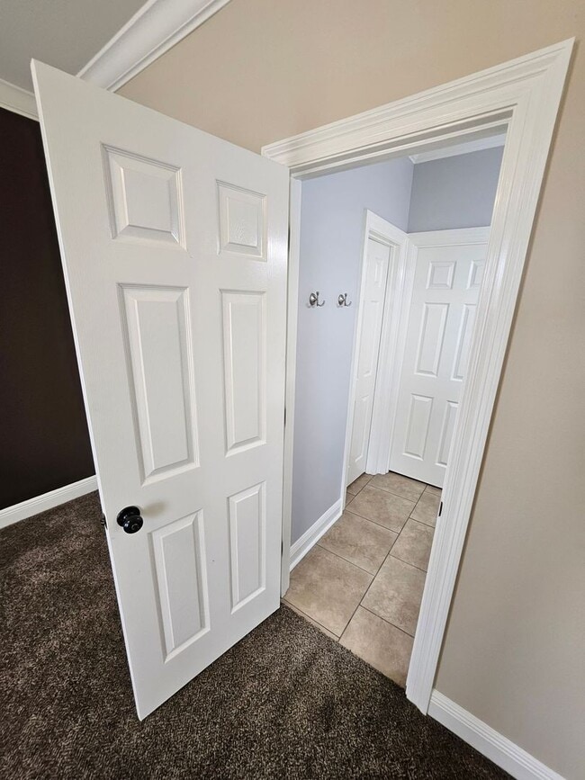 Building Photo - 149 J Bar Run Road