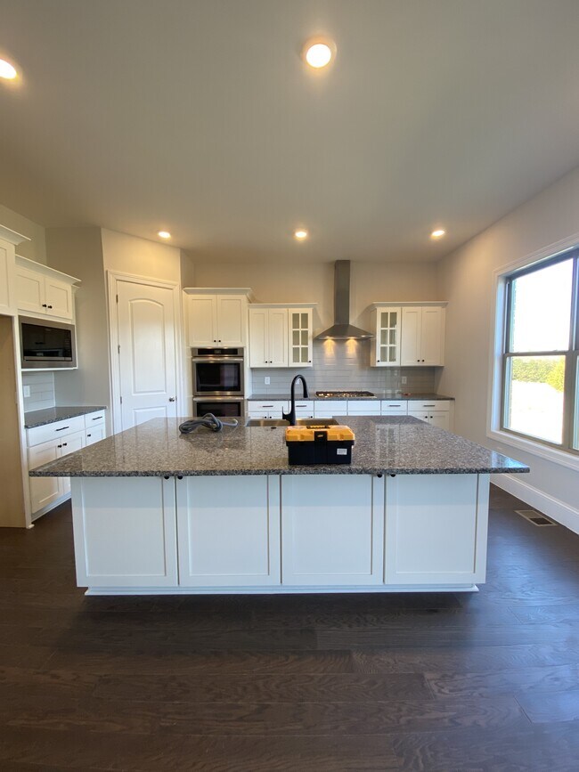 walk in pantry and huge laundry room - 1026 October Park Way