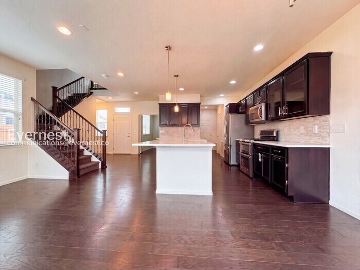 Building Photo - 14944 E Crestridge Dr