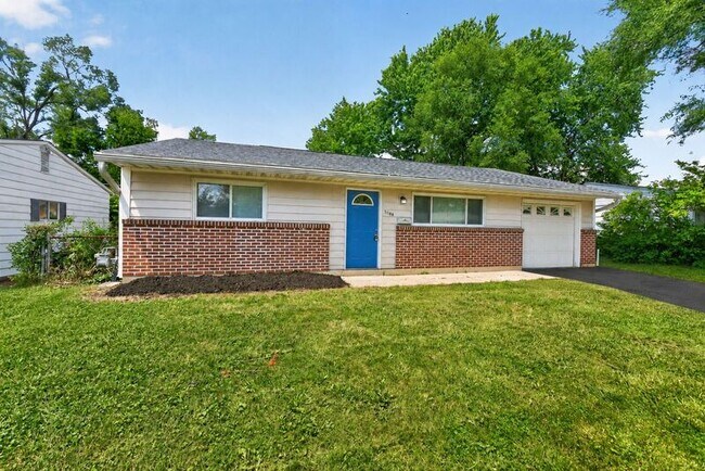 Building Photo - 5168 Mapleridge Dr