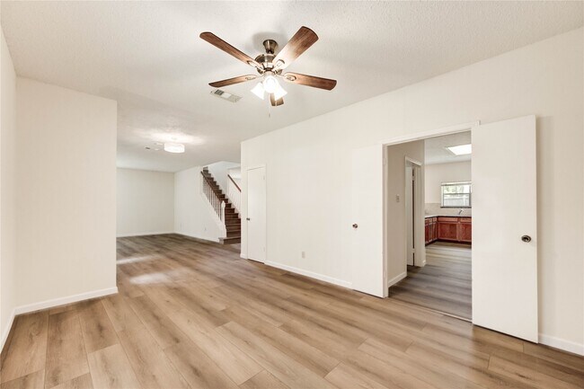 Building Photo - 2338 Bent River Dr