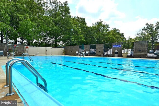 Building Photo - 1311 Delaware Ave SW