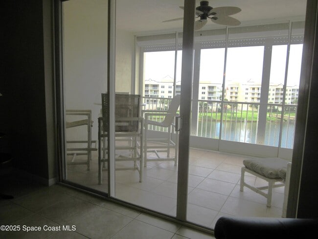 Building Photo - 8951 Lake Dr