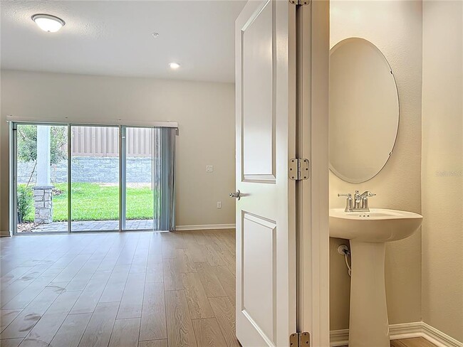 Building Photo - 431 Meadowland Pt