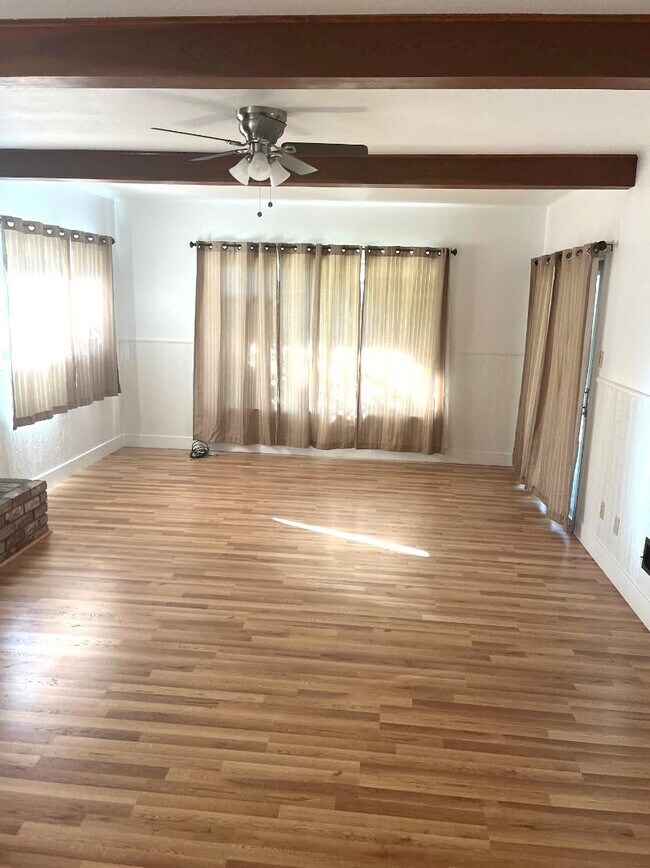 Building Photo - 7731 Filice Dr