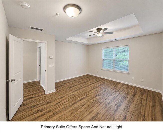 Building Photo - 3432 Castleberry Village Cir