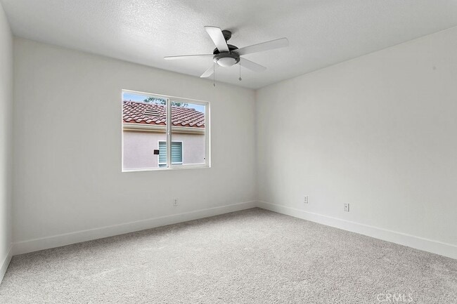 Building Photo - 27901 Glenfield Cir