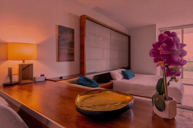 Building Photo - 225 N Miami Ave