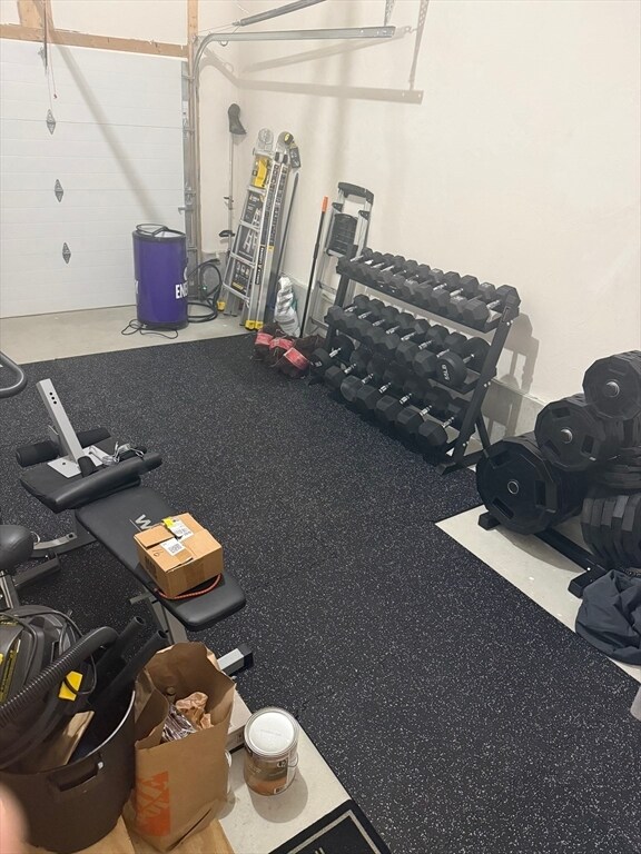 Building Photo - 10 Dora Dr