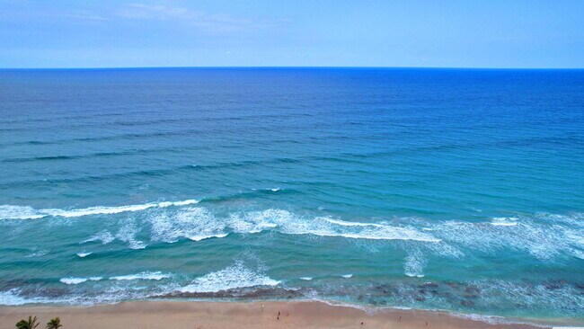 Building Photo - 3590 S Ocean Blvd